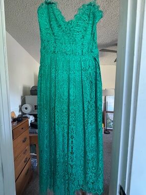 Green Lace Midi Cocktail Dress